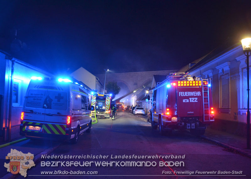 20241009_Zimmerbrand in Baden   Foto: Michael Rampl FF Baden-Stadt