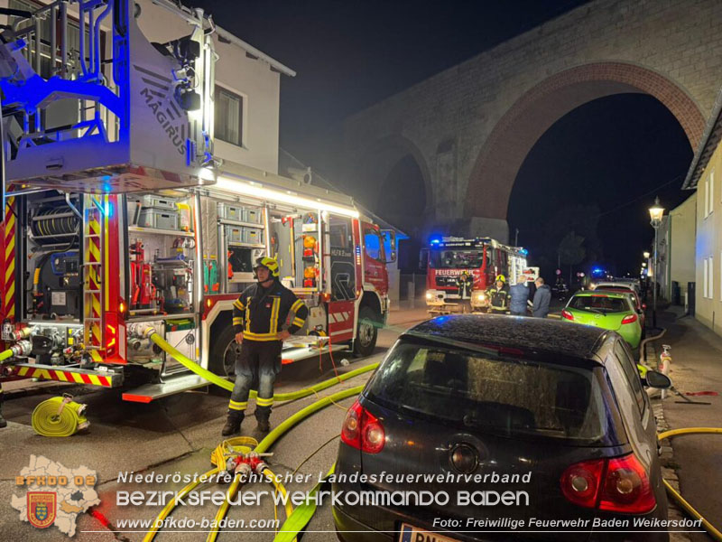 20241009_Zimmerbrand in Baden   Foto: FF Baden Weikersdorf