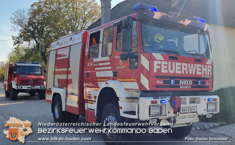 20241101_Kind steckt in Metall-Fussballtor fest - von Feuerwehr in Baden befreit   Foto: Stefan Schneider FF Baden-Stadt