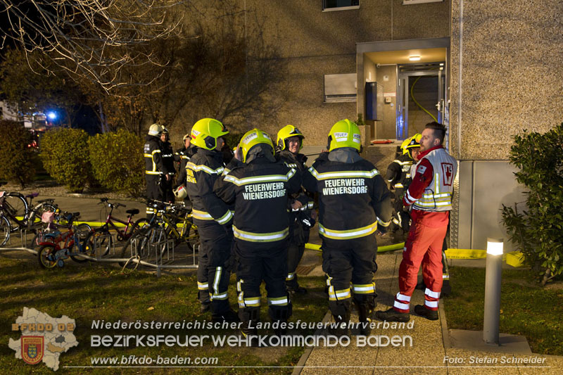 20241123_Küchenbrand in einem Hochhaus in Traiskirchen Ortsteil Wienersdorf Foto: Stefan Schneider BFKDO BADEN 20241123_Küchenbrand in einem Hochhaus in Traiskirchen Ortsteil Wienersdorf Foto: Stefan Schneider BFKDO BADEN