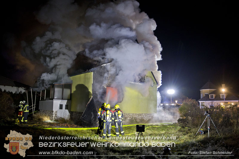 20241201_Mann stirbt bei verehrenden Wohnhausbrand in Landegg Gemeinde Pottendorf Noe Foto: Stefan Schneider BFKDO BADEN 20241201_Mann stirbt bei verehrenden Wohnhausbrand in Landegg Gemeinde Pottendorf Noe Foto: Stefan Schneider BFKDO BADEN