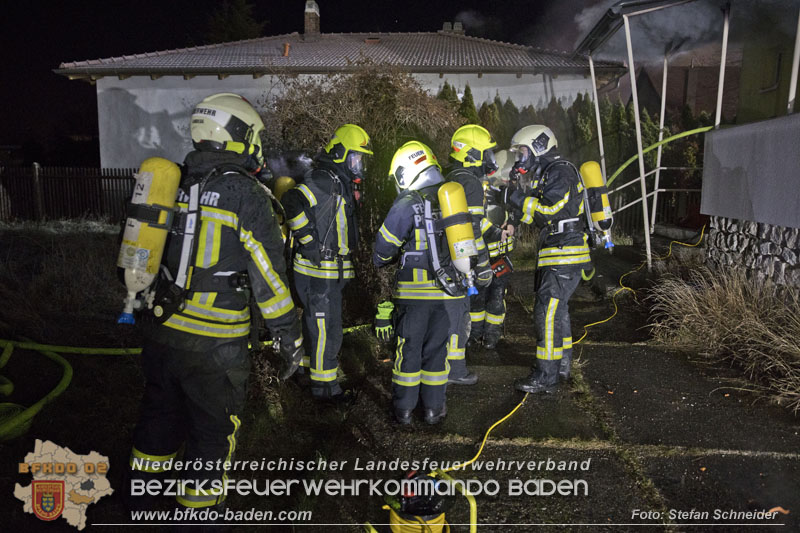 20241201_Mann stirbt bei verehrenden Wohnhausbrand in Landegg Gemeinde Pottendorf Noe Foto: Stefan Schneider BFKDO BADEN 20241201_Mann stirbt bei verehrenden Wohnhausbrand in Landegg Gemeinde Pottendorf Noe Foto: Stefan Schneider BFKDO BADEN