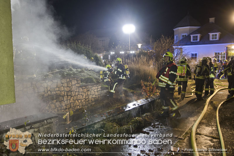20241201_Mann stirbt bei verehrenden Wohnhausbrand in Landegg Gemeinde Pottendorf Noe Foto: Stefan Schneider BFKDO BADEN 20241201_Mann stirbt bei verehrenden Wohnhausbrand in Landegg Gemeinde Pottendorf Noe Foto: Stefan Schneider BFKDO BADEN