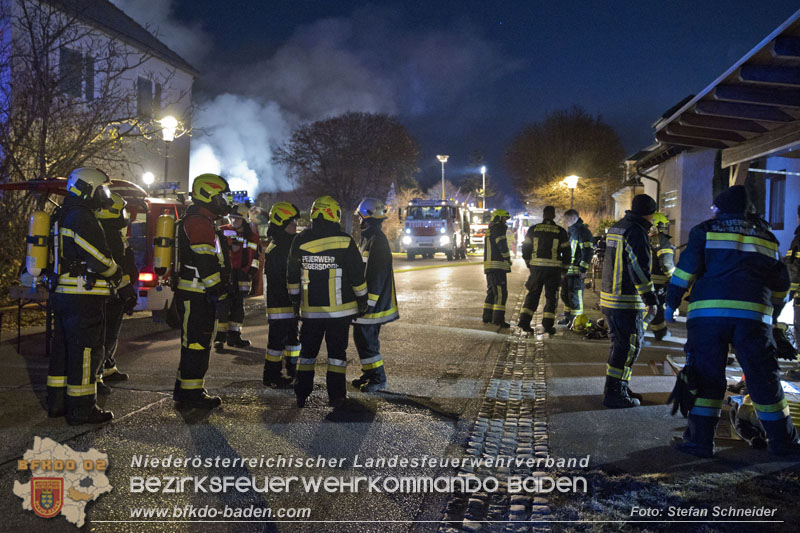 20241201_Mann stirbt bei verehrenden Wohnhausbrand in Landegg Gemeinde Pottendorf Noe Foto: Stefan Schneider BFKDO BADEN 20241201_Mann stirbt bei verehrenden Wohnhausbrand in Landegg Gemeinde Pottendorf Noe Foto: Stefan Schneider BFKDO BADEN