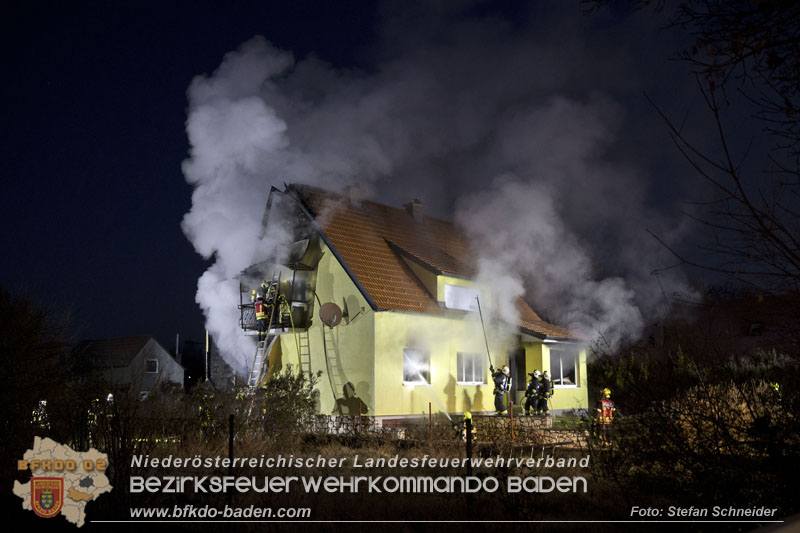 20241201_Mann stirbt bei verehrenden Wohnhausbrand in Landegg Gemeinde Pottendorf Noe Foto: Stefan Schneider BFKDO BADEN 20241201_Mann stirbt bei verehrenden Wohnhausbrand in Landegg Gemeinde Pottendorf Noe Foto: Stefan Schneider BFKDO BADEN