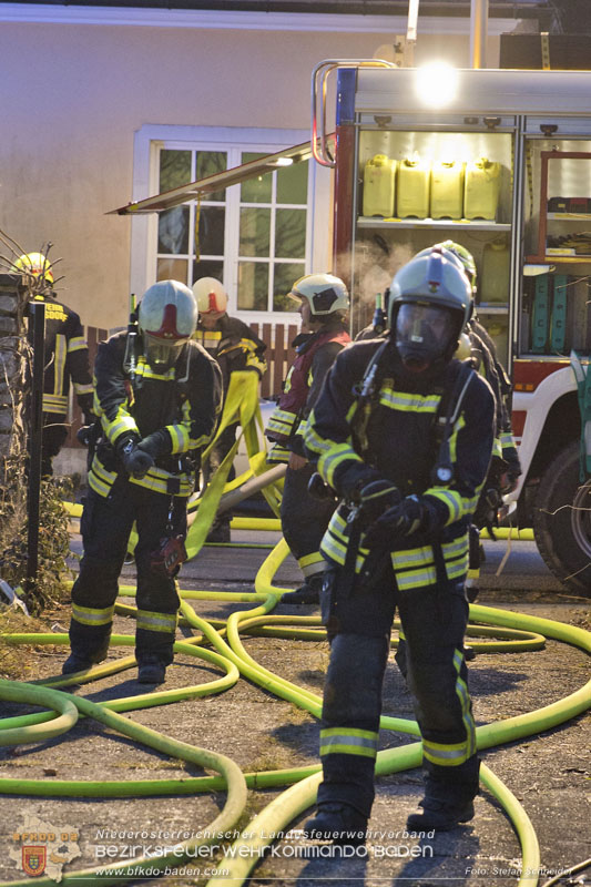 20241201_Mann stirbt bei verehrenden Wohnhausbrand in Landegg Gemeinde Pottendorf Noe Foto: Stefan Schneider BFKDO BADEN 20241201_Mann stirbt bei verehrenden Wohnhausbrand in Landegg Gemeinde Pottendorf Noe Foto: Stefan Schneider BFKDO BADEN