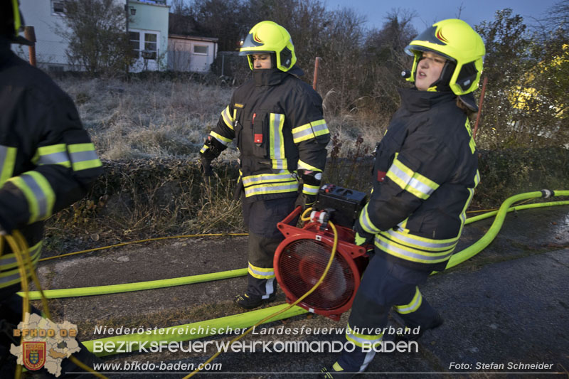 20241201_Mann stirbt bei verehrenden Wohnhausbrand in Landegg Gemeinde Pottendorf Noe Foto: Stefan Schneider BFKDO BADEN 20241201_Mann stirbt bei verehrenden Wohnhausbrand in Landegg Gemeinde Pottendorf Noe Foto: Stefan Schneider BFKDO BADEN