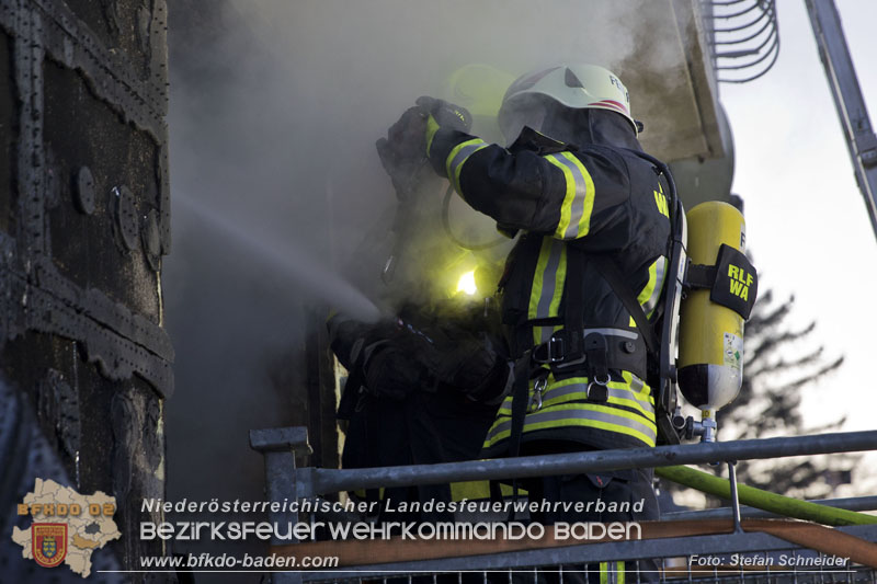 20241201_Mann stirbt bei verehrenden Wohnhausbrand in Landegg Gemeinde Pottendorf Noe Foto: Stefan Schneider BFKDO BADEN 20241201_Mann stirbt bei verehrenden Wohnhausbrand in Landegg Gemeinde Pottendorf Noe Foto: Stefan Schneider BFKDO BADEN