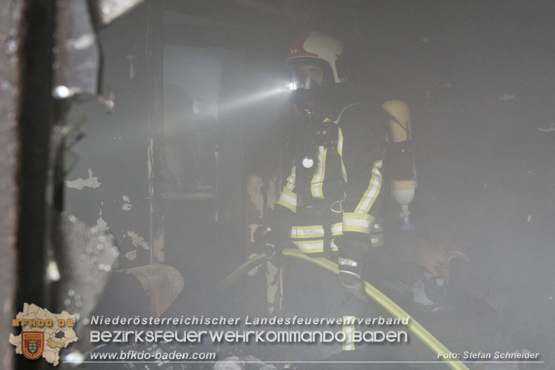 20241201_Mann stirbt bei verehrenden Wohnhausbrand in Landegg Gemeinde Pottendorf Noe Foto: Stefan Schneider BFKDO BADEN 20241201_Mann stirbt bei verehrenden Wohnhausbrand in Landegg Gemeinde Pottendorf Noe Foto: Stefan Schneider BFKDO BADEN