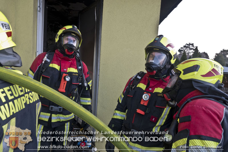20241201_Mann stirbt bei verehrenden Wohnhausbrand in Landegg Gemeinde Pottendorf Noe Foto: Stefan Schneider BFKDO BADEN 20241201_Mann stirbt bei verehrenden Wohnhausbrand in Landegg Gemeinde Pottendorf Noe Foto: Stefan Schneider BFKDO BADEN