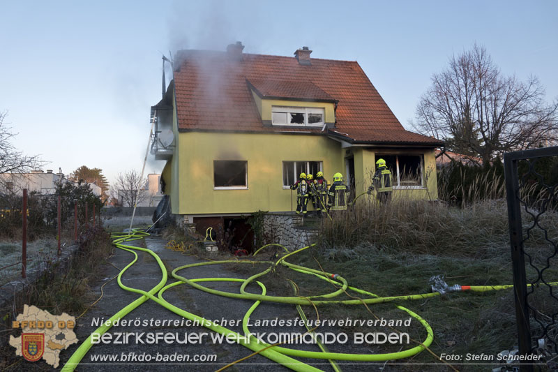 20241201_Mann stirbt bei verehrenden Wohnhausbrand in Landegg Gemeinde Pottendorf Noe Foto: Stefan Schneider BFKDO BADEN 20241201_Mann stirbt bei verehrenden Wohnhausbrand in Landegg Gemeinde Pottendorf Noe Foto: Stefan Schneider BFKDO BADEN