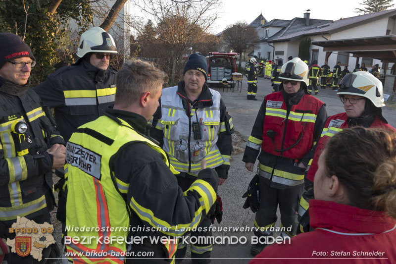 20241201_Mann stirbt bei verehrenden Wohnhausbrand in Landegg Gemeinde Pottendorf Noe Foto: Stefan Schneider BFKDO BADEN 20241201_Mann stirbt bei verehrenden Wohnhausbrand in Landegg Gemeinde Pottendorf Noe Foto: Stefan Schneider BFKDO BADEN
