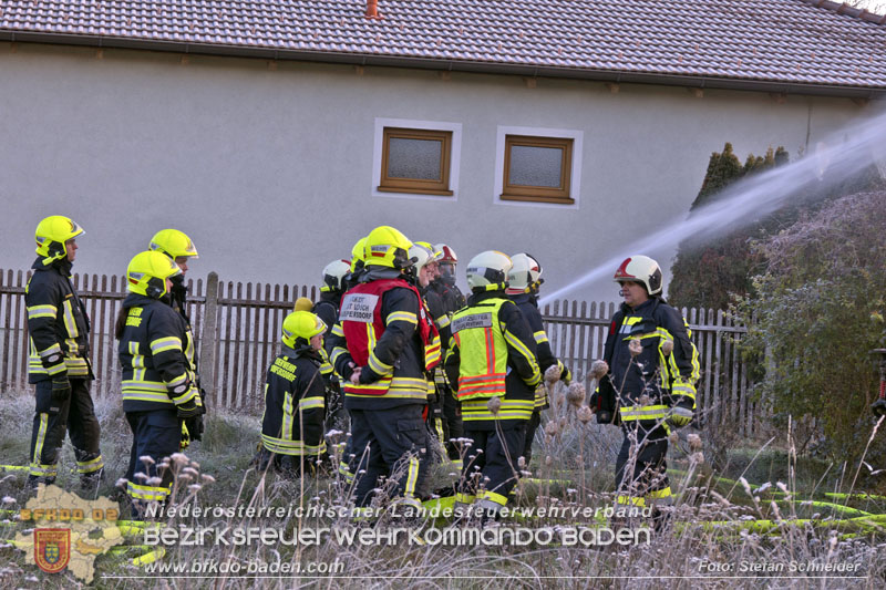 20241201_Mann stirbt bei verehrenden Wohnhausbrand in Landegg Gemeinde Pottendorf Noe Foto: Stefan Schneider BFKDO BADEN 20241201_Mann stirbt bei verehrenden Wohnhausbrand in Landegg Gemeinde Pottendorf Noe Foto: Stefan Schneider BFKDO BADEN