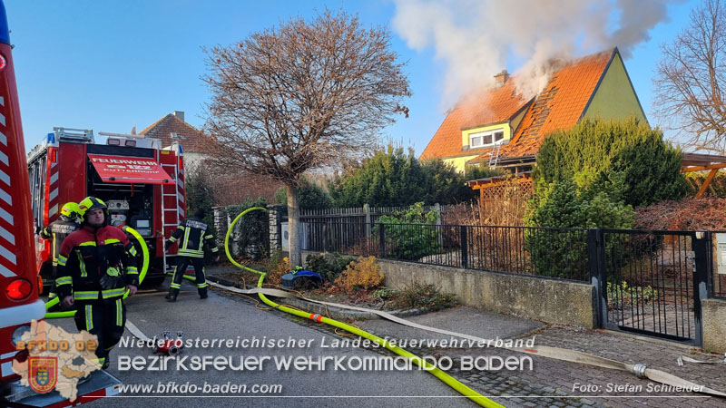 20241201_Mann stirbt bei verehrenden Wohnhausbrand in Landegg Gemeinde Pottendorf Noe Foto: Stefan Schneider BFKDO BADEN 20241201_Mann stirbt bei verehrenden Wohnhausbrand in Landegg Gemeinde Pottendorf Noe Foto: Stefan Schneider BFKDO BADEN