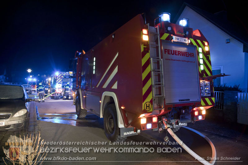 20241202_Nächtlicher Hüttenbrand in Kottingbrunn  Foto: Stefan Schneider BFKDO BADEN