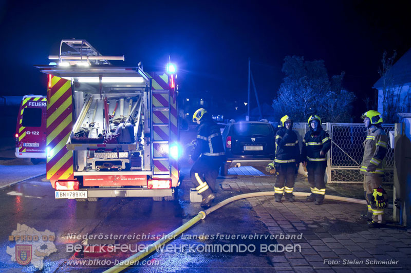 20241202_Nächtlicher Hüttenbrand in Kottingbrunn  Foto: Stefan Schneider BFKDO BADEN
