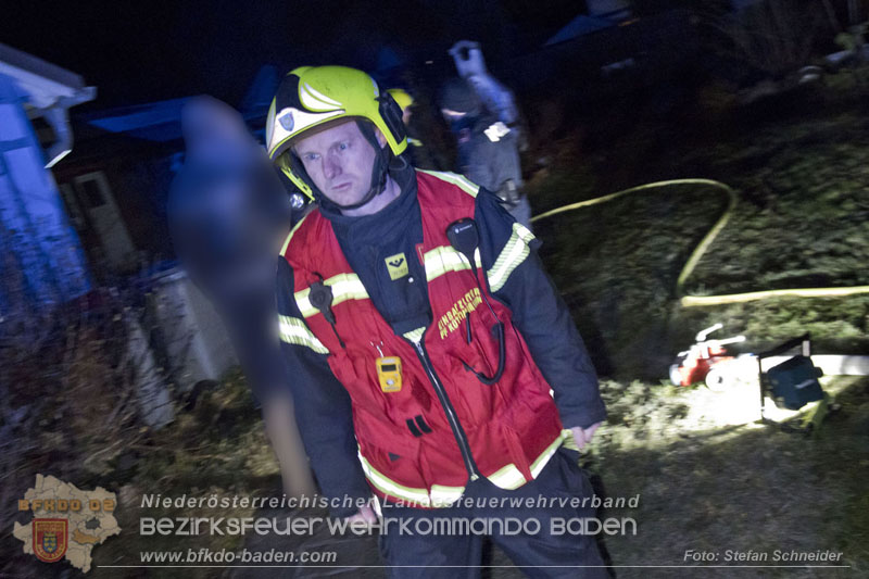 20241202_Nächtlicher Hüttenbrand in Kottingbrunn Foto: Stefan Schneider BFKDO BADEN