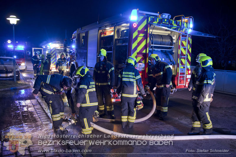 20241202_Nächtlicher Hüttenbrand in Kottingbrunn Foto: Stefan Schneider BFKDO BADEN