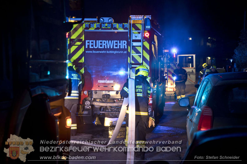 20241202_Nächtlicher Hüttenbrand in Kottingbrunn Foto: Stefan Schneider BFKDO BADEN