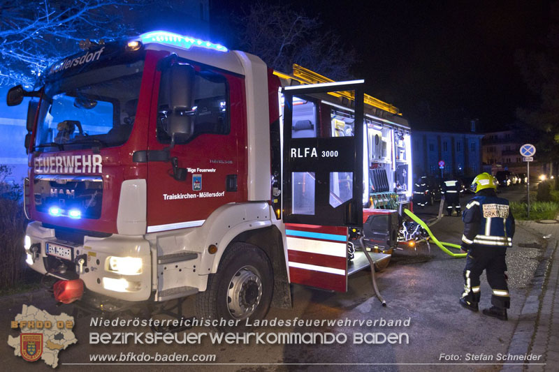 20241204_Feuerwehr rettet Katze aus Brandwohnung in Traiskirchen-Möllersdorf Foto: Stefan Schneider BFKDO BADEN