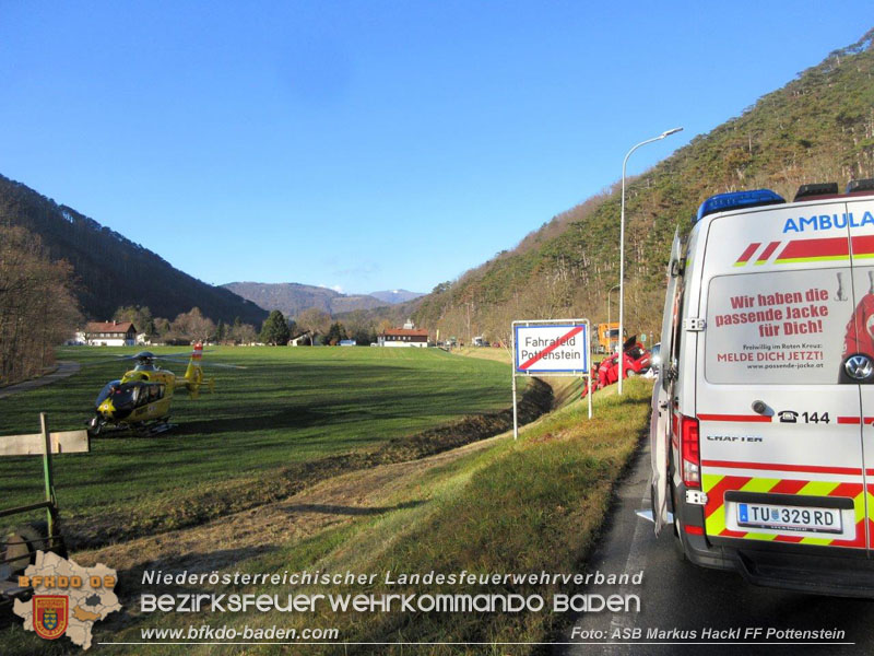 20241205_Pkw gegen Lkw auf der B18 - eine Schwerverletzte   Foto: ASB Markus Hackl FF Pottenstein