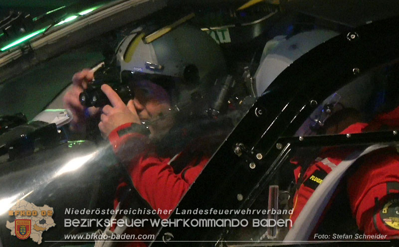 20241212_Eine eingeklemmte Person nach Verkehrsunfall in Bad Vöslau   Foto: Stefan Schneider BFKDO BADEN  