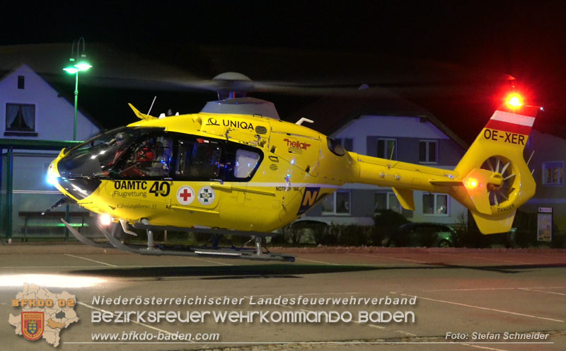 20241212_Eine eingeklemmte Person nach Verkehrsunfall in Bad Vöslau   Foto: Stefan Schneider BFKDO BADEN  