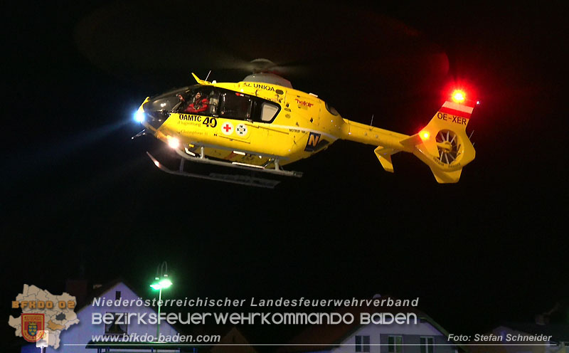20241212_Eine eingeklemmte Person nach Verkehrsunfall in Bad Vöslau   Foto: Stefan Schneider BFKDO BADEN  