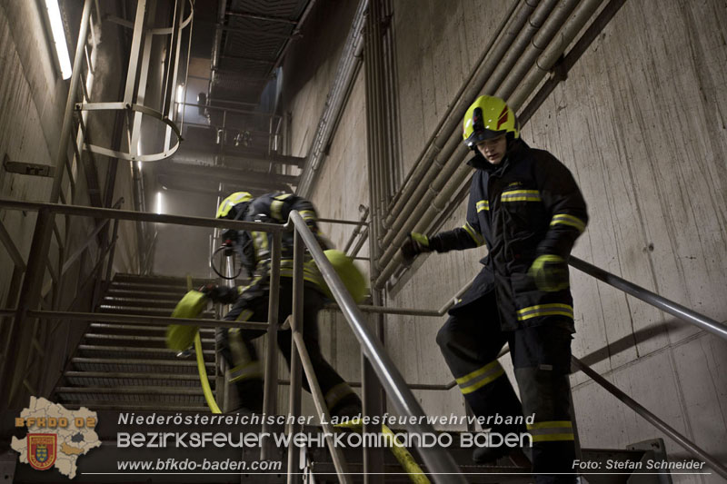 20241213_Brand im Betrieb eines Energieversorgers in Tribuswinkel   Foto: Stefan Schneider BFKDO BADEN