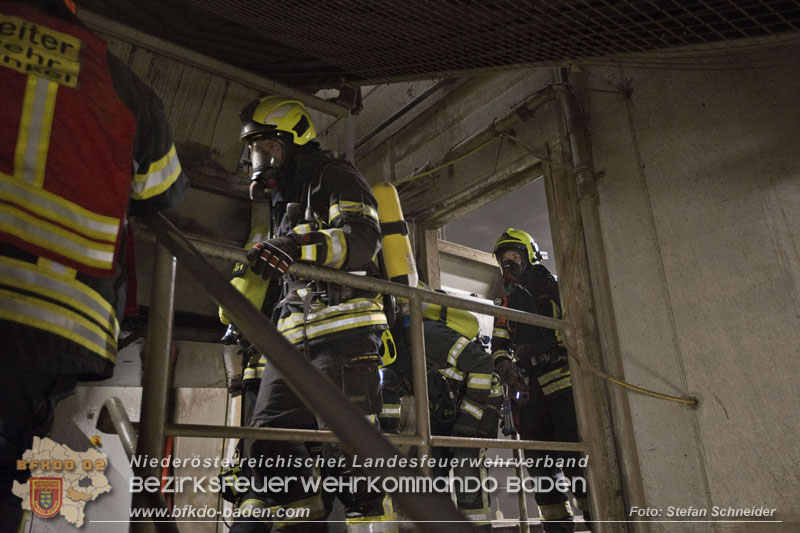 20241213_Brand im Betrieb eines Energieversorgers in Tribuswinkel   Foto: Stefan Schneider BFKDO BADEN