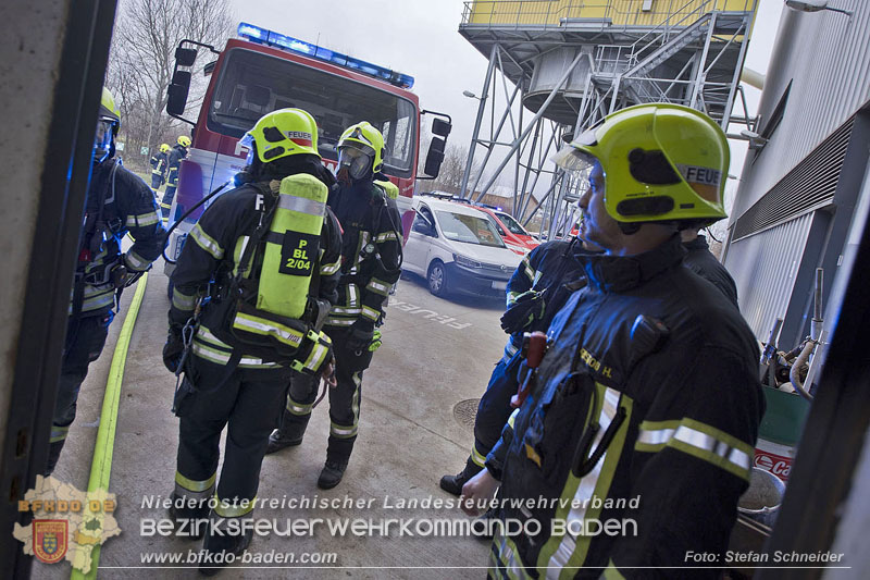 20241213_Brand im Betrieb eines Energieversorgers in Tribuswinkel Foto: Stefan Schneider BFKDO BADEN