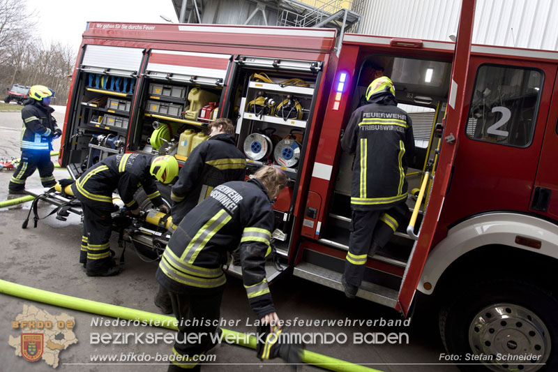 20241213_Brand im Betrieb eines Energieversorgers in Tribuswinkel Foto: Stefan Schneider BFKDO BADEN