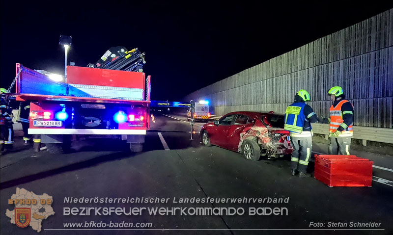 20241219_Personenrettung nach Verkehrsunfall auf der A2 bei Baden Foto: Stefan Schneider BFKDO BADEN 20241219_Personenrettung nach Verkehrsunfall auf der A2 bei Baden Foto: Stefan Schneider BFKDO BADEN
