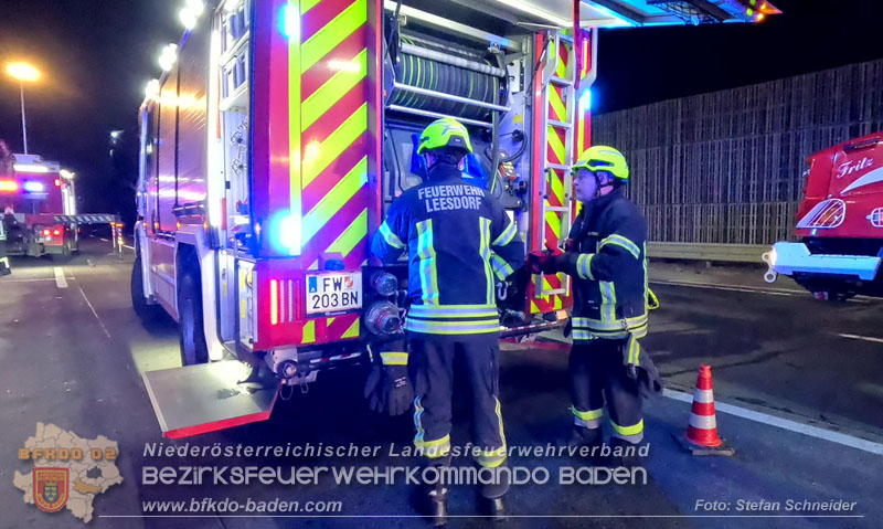 20241219_Personenrettung nach Verkehrsunfall auf der A2 bei Baden Foto: Stefan Schneider BFKDO BADEN 20241219_Personenrettung nach Verkehrsunfall auf der A2 bei Baden Foto: Stefan Schneider BFKDO BADEN