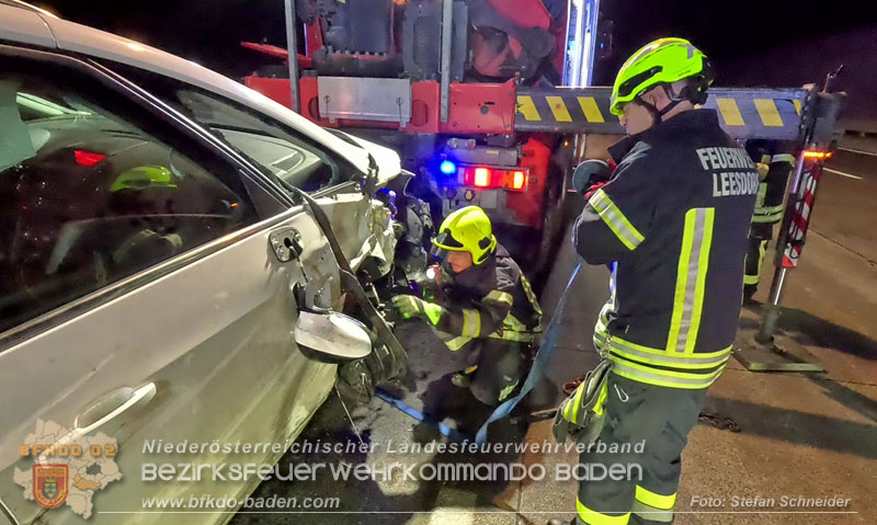 20241219_Personenrettung nach Verkehrsunfall auf der A2 bei Baden Foto: Stefan Schneider BFKDO BADEN 20241219_Personenrettung nach Verkehrsunfall auf der A2 bei Baden Foto: Stefan Schneider BFKDO BADEN