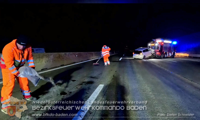 20241219_Personenrettung nach Verkehrsunfall auf der A2 bei Baden Foto: Stefan Schneider BFKDO BADEN 20241219_Personenrettung nach Verkehrsunfall auf der A2 bei Baden Foto: Stefan Schneider BFKDO BADEN