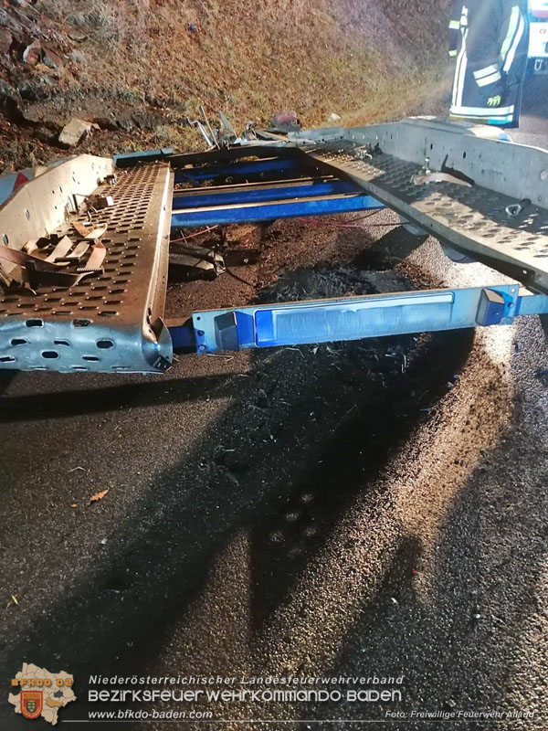 20250123_Alarmierte Menschenrettung nach Verkehrsunfall auf der A21 bei Heiligenkreuz Foto: FF Alland 20250123_Alarmierte Menschenrettung nach Verkehrsunfall auf der A21 bei Heiligenkreuz Foto: FF Alland