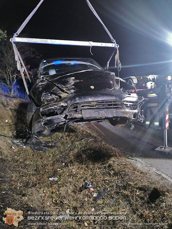 20250123_Alarmierte Menschenrettung nach Verkehrsunfall auf der A21 bei Heiligenkreuz Foto: FF Alland 20250123_Alarmierte Menschenrettung nach Verkehrsunfall auf der A21 bei Heiligenkreuz Foto: FF Alland