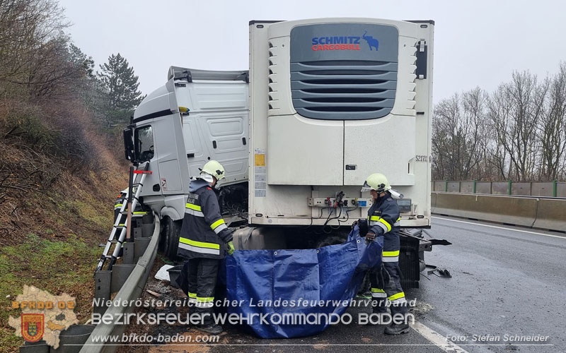 20250125_LKW-Unfall mit Gefahrgut auf der A21 bei Heiligenkreuz Foto: Stefan Schneider BFKDO BADEN 20250125_LKW-Unfall mit Gefahrgut auf der A21 bei Heiligenkreuz Foto: Stefan Schneider BFKDO BADEN