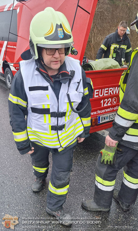 20250125_LKW-Unfall mit Gefahrgut auf der A21 bei Heiligenkreuz Foto: Stefan Schneider BFKDO BADEN 20250125_LKW-Unfall mit Gefahrgut auf der A21 bei Heiligenkreuz Foto: Stefan Schneider BFKDO BADEN