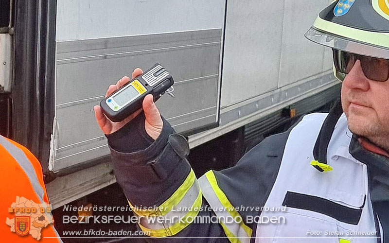 20250125_LKW-Unfall mit Gefahrgut auf der A21 bei Heiligenkreuz Foto: Stefan Schneider BFKDO BADEN 20250125_LKW-Unfall mit Gefahrgut auf der A21 bei Heiligenkreuz Foto: Stefan Schneider BFKDO BADEN