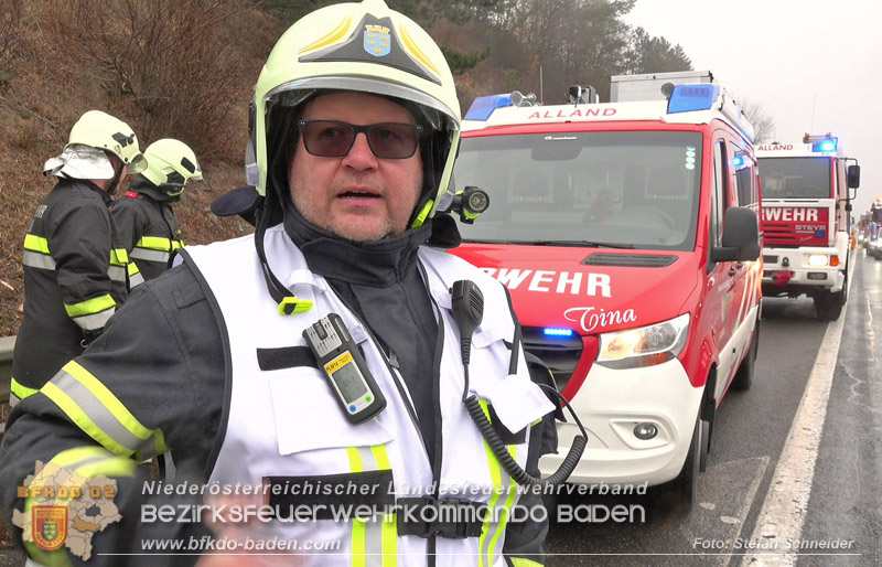 20250125_LKW-Unfall mit Gefahrgut auf der A21 bei Heiligenkreuz Foto: Stefan Schneider BFKDO BADEN 20250125_LKW-Unfall mit Gefahrgut auf der A21 bei Heiligenkreuz Foto: Stefan Schneider BFKDO BADEN
