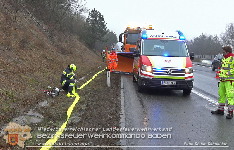 20250125_LKW-Unfall mit Gefahrgut auf der A21 bei Heiligenkreuz Foto: Stefan Schneider BFKDO BADEN 20250125_LKW-Unfall mit Gefahrgut auf der A21 bei Heiligenkreuz Foto: Stefan Schneider BFKDO BADEN