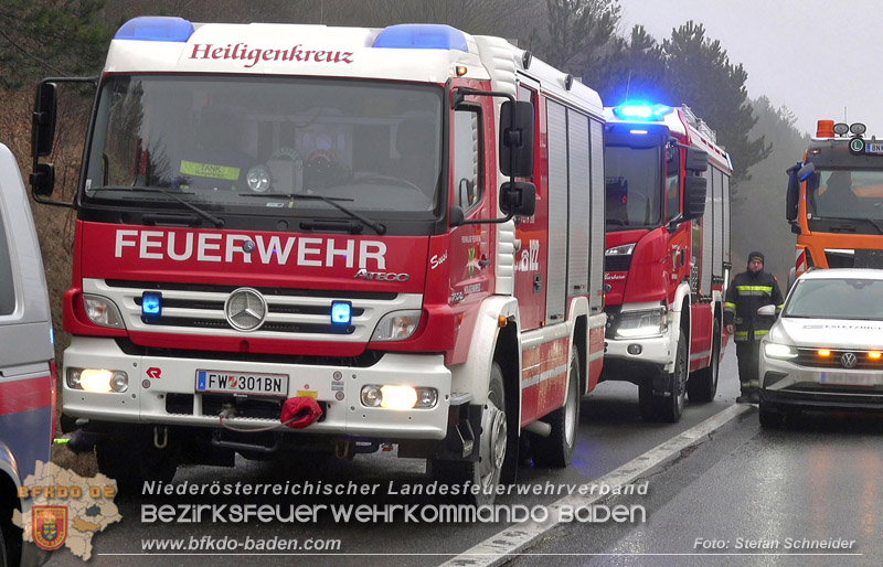 20250125_LKW-Unfall mit Gefahrgut auf der A21 bei Heiligenkreuz Foto: Stefan Schneider BFKDO BADEN 20250125_LKW-Unfall mit Gefahrgut auf der A21 bei Heiligenkreuz Foto: Stefan Schneider BFKDO BADEN