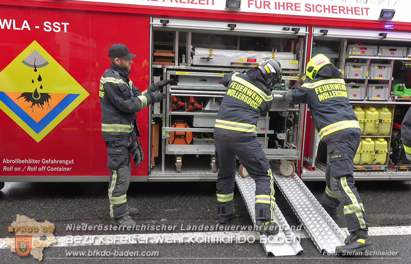 20250125_LKW-Unfall mit Gefahrgut auf der A21 bei Heiligenkreuz Foto: Stefan Schneider BFKDO BADEN 20250125_LKW-Unfall mit Gefahrgut auf der A21 bei Heiligenkreuz Foto: Stefan Schneider BFKDO BADEN