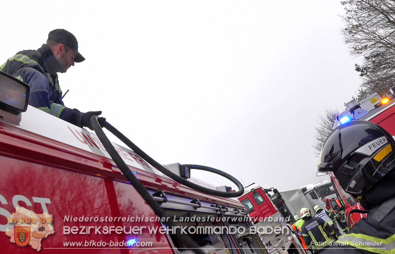 20250125_LKW-Unfall mit Gefahrgut auf der A21 bei Heiligenkreuz Foto: Stefan Schneider BFKDO BADEN 20250125_LKW-Unfall mit Gefahrgut auf der A21 bei Heiligenkreuz Foto: Stefan Schneider BFKDO BADEN
