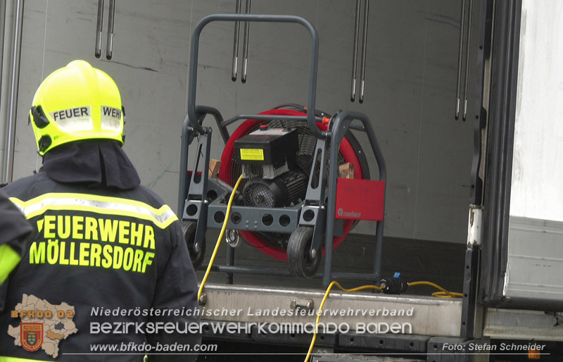 20250125_LKW-Unfall mit Gefahrgut auf der A21 bei Heiligenkreuz Foto: Stefan Schneider BFKDO BADEN 20250125_LKW-Unfall mit Gefahrgut auf der A21 bei Heiligenkreuz Foto: Stefan Schneider BFKDO BADEN