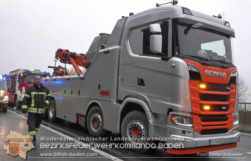 20250125_LKW-Unfall mit Gefahrgut auf der A21 bei Heiligenkreuz Foto: Stefan Schneider BFKDO BADEN 20250125_LKW-Unfall mit Gefahrgut auf der A21 bei Heiligenkreuz Foto: Stefan Schneider BFKDO BADEN