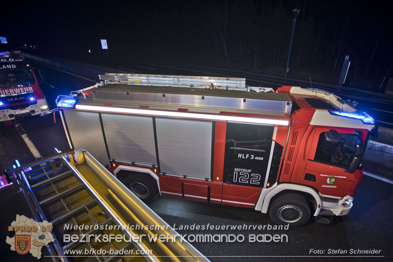 20250127_Schwerverletzter nach Horrorcrash auf der A21 bei Heiligenkreuz Bezirk Baden Foto: Stefan Schneider BFKDO BADEN 20250127_Schwerverletzter nach Horrorcrash auf der A21 bei Heiligenkreuz Bezirk Baden Foto: Stefan Schneider BFKDO BADEN