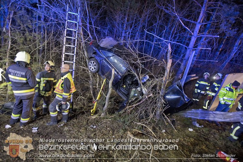 20250127_Schwerverletzter nach Horrorcrash auf der A21 bei Heiligenkreuz Bezirk Baden Foto: Stefan Schneider BFKDO BADEN 20250127_Schwerverletzter nach Horrorcrash auf der A21 bei Heiligenkreuz Bezirk Baden Foto: Stefan Schneider BFKDO BADEN